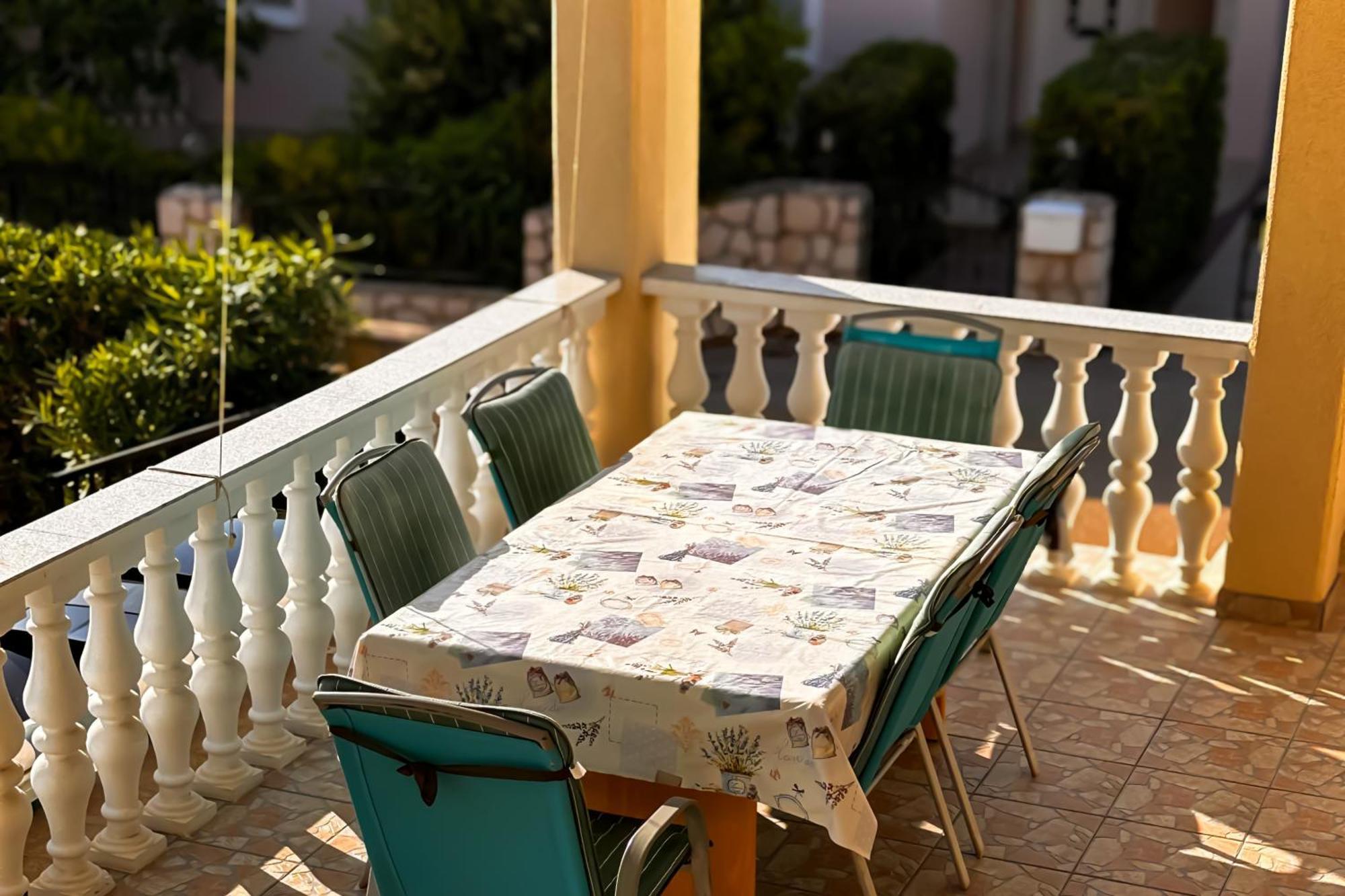Apartmani Trupeljak Mandre Ngoại thất bức ảnh
