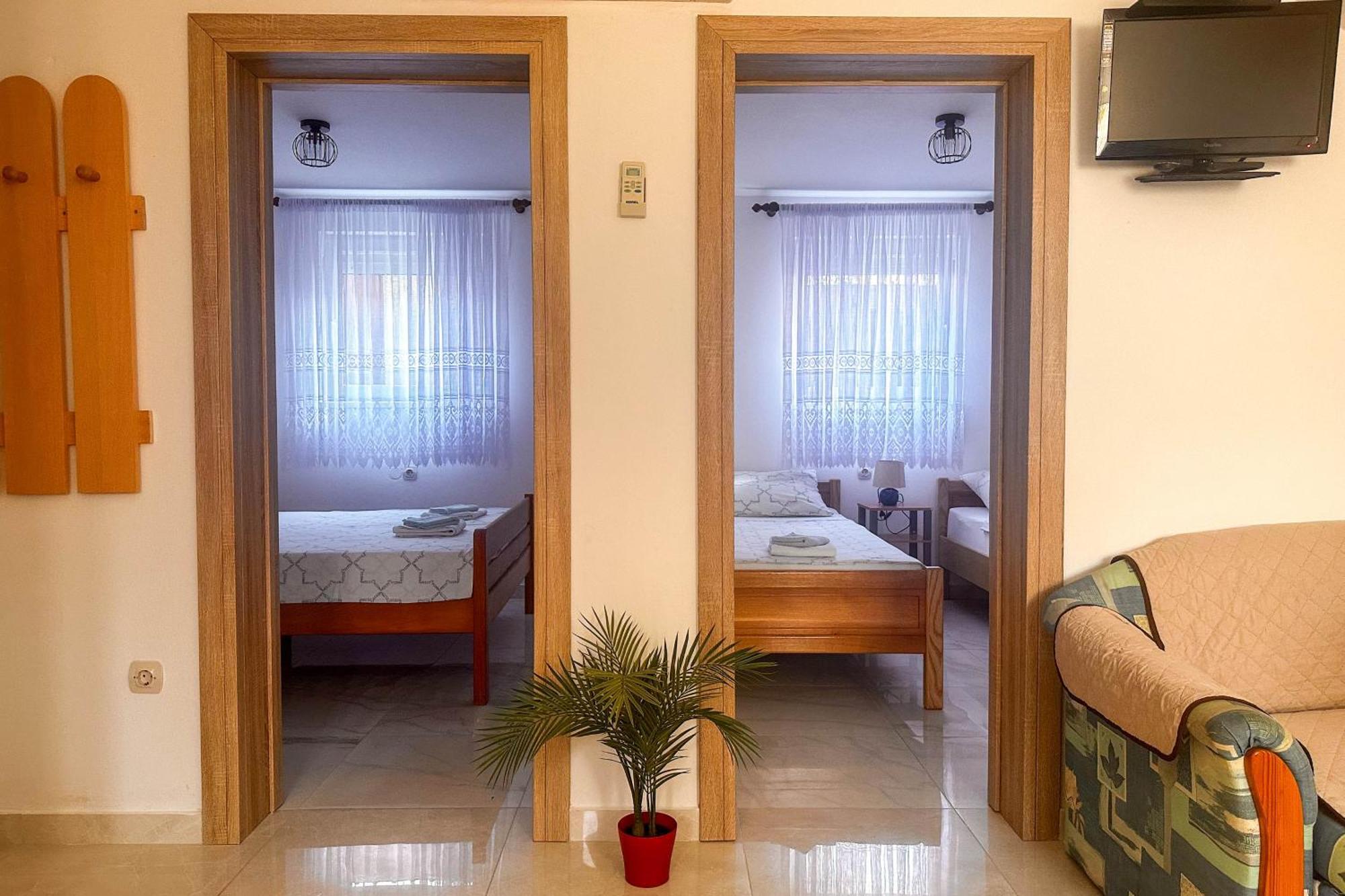 Apartmani Trupeljak Mandre Phòng bức ảnh