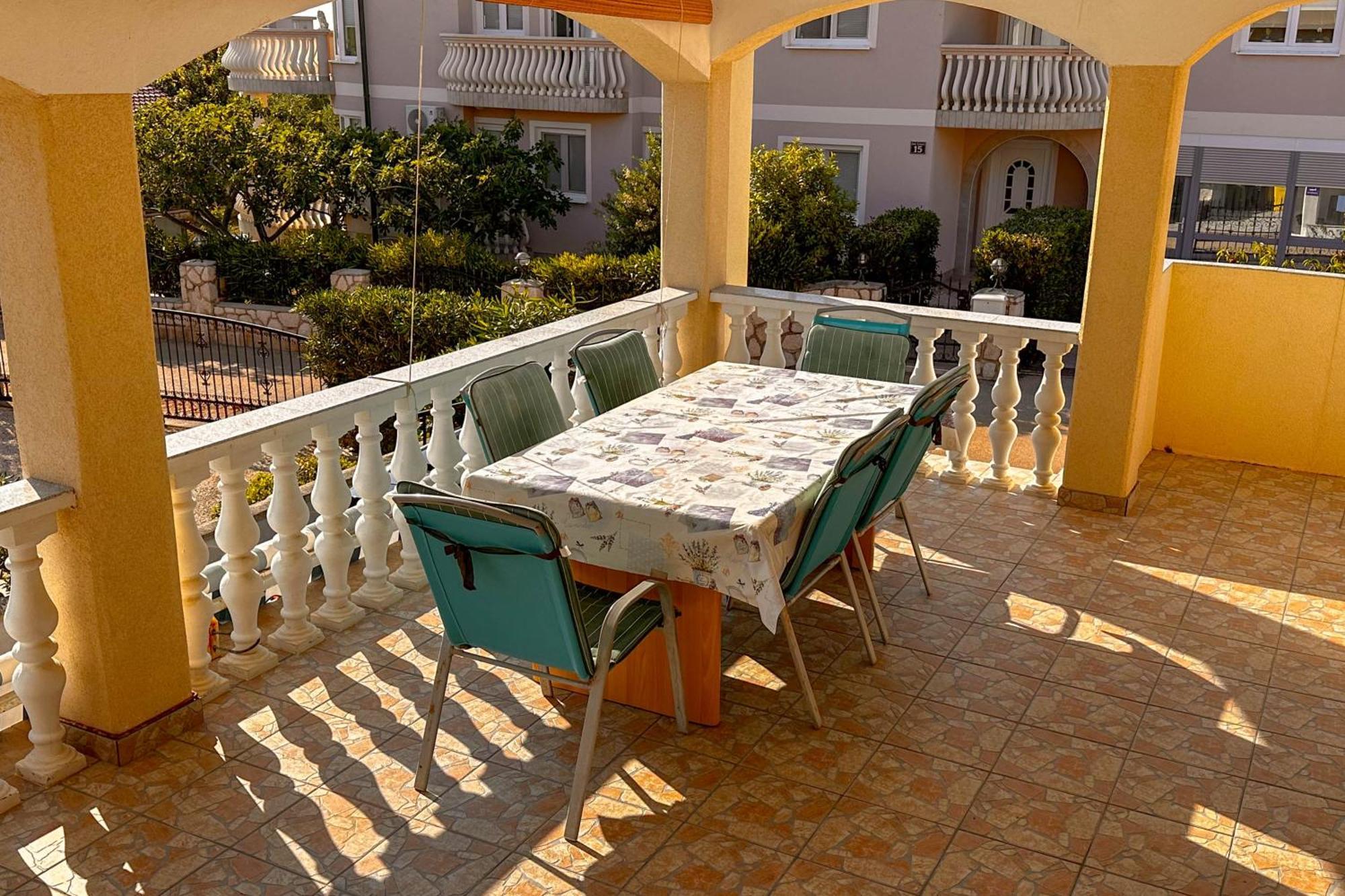 Apartmani Trupeljak Mandre Ngoại thất bức ảnh